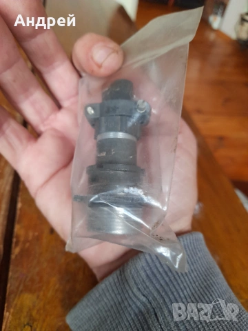 Стар конектор за радиостанция #2, снимка 5 - Други ценни предмети - 53261718