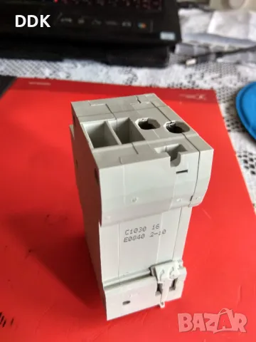 Автоматичен прекъсвач Шнайдер, снимка 3 - Други машини и части - 49894113