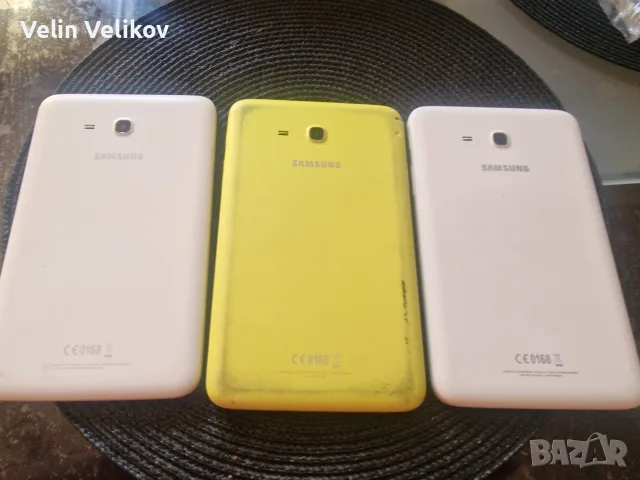 Продават се 3 броя таблети Samsung, предназначени за части или ремонт.