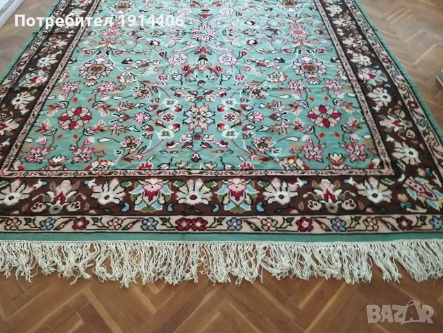 Уникален колекционерски ръчно тъкан котленски килим – модел Цветя на зелена основа, 2,46 м. / 3,40 м