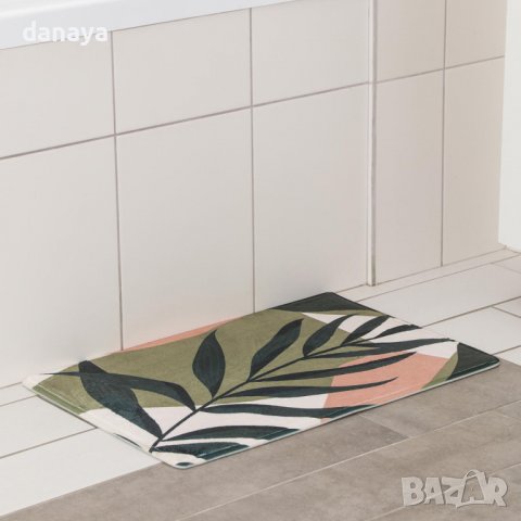 2933 Мека постелка за баня Тропически листа