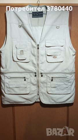 Мъжки елек размер XL с 11 джоба, снимка 1 - Якета - 44451223