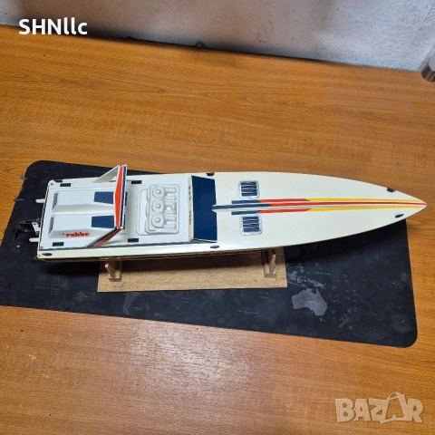 Robbe Little Devil RC Лодка, снимка 2 - Коли, камиони, мотори, писти - 53988974