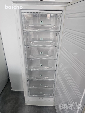 Фризер Liebherr с 7 чекмеджета , снимка 3 - Фризери - 52719960