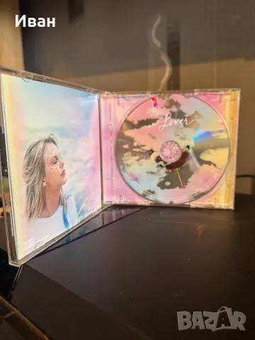 Taylor Swift CD Дискове, снимка 2 - CD дискове - 48223562