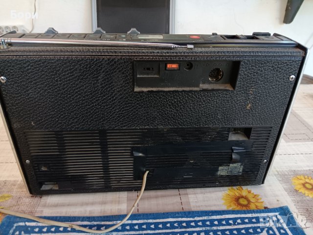 GRUNDIG C 6000 Радиокасетофон 1974г, снимка 8 - Радиокасетофони, транзистори - 42145330