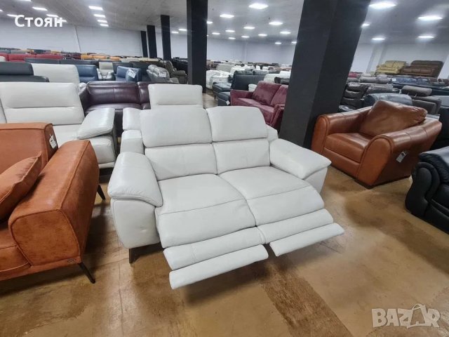 Светло сив кремав кожен диван двойка с ел релаксиращ механизъм, снимка 5 - Дивани и мека мебел - 39964126