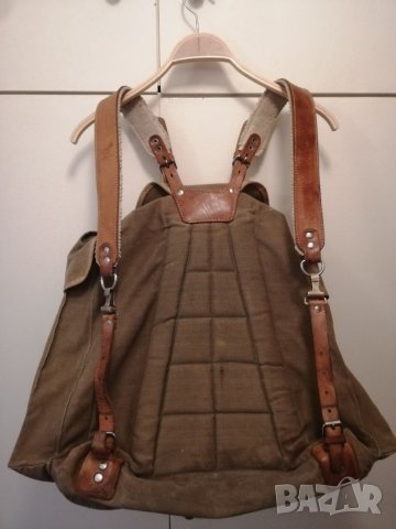 Стара туристическа, бризентова, раница, винтидж. , снимка 2 - Раници - 32157528