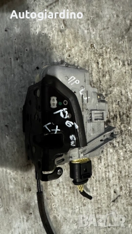 Брава за врата на VW Passat - CZ3C1837015A, снимка 2 - Части - 53078177