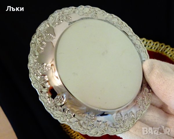 Посребрена чиния,релефно грозде. , снимка 2 - Антикварни и старинни предмети - 37924494