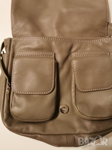 марка BREE цвят сив, Естествена кожа размер 21/ 26 дължина, снимка 7 - Чанти - 32037714