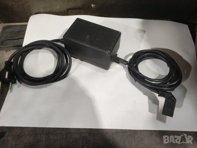 Продавам оригинален захранващ адаптер (трансформатор) HP Power Module 1 
