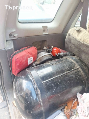 Suzuki  Grand Vitara 2.0 бензин-газ, 128 к.с.,повдигнат, теглич, лебедка,обслужен , снимка 16 - Автомобили и джипове - 52659917