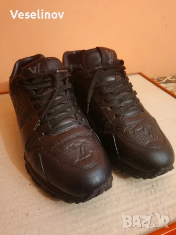 Louis Vitton Run Away Black