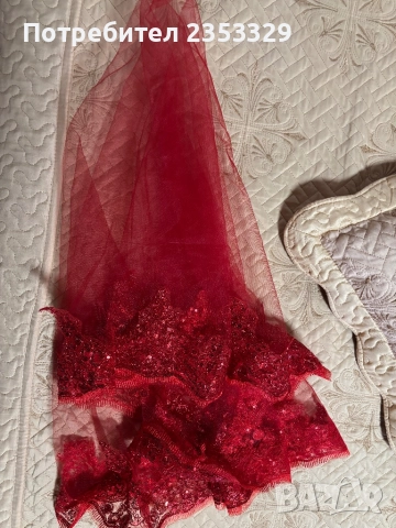 Воал за къна вечер - червен тюл с дантела и пайети, снимка 2 - Сватбени аксесоари - 51647037