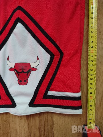 NBA / Chicago Bulls / Adidas - детски баскетболни шорти за 140см. , снимка 6 - Детски къси панталони - 42671422