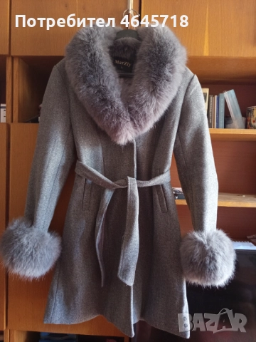 Сиво палто размер L 