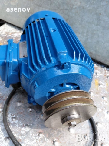 електродвигател 3 кв, снимка 2 - Електродвигатели - 54356899
