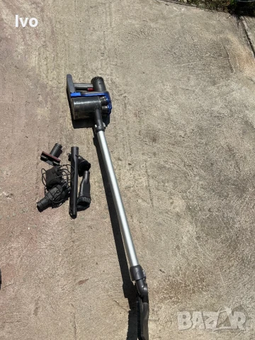 Продавам безжичен прахосмукач Dyson DC31, снимка 1