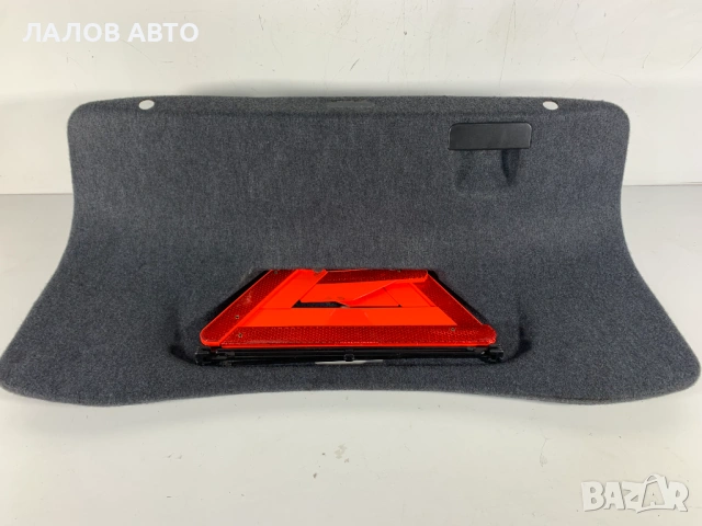 Кора багажник авариен триъгълник Ауди А4 Kora bajnik avarien triugulnik Audi A4 B6 4B5860251B