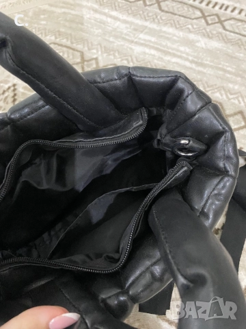 Дамска черна чанта, снимка 4 - Чанти - 52893329