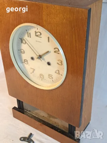 Руски стенен часовник Янтар , снимка 3 - Стенни часовници - 48956239