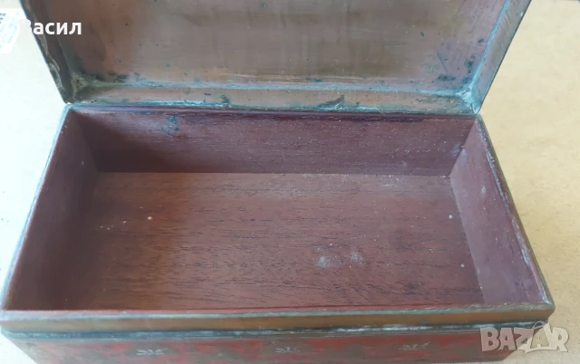 Стара бронзова кутия, снимка 3 - Антикварни и старинни предмети - 50893763