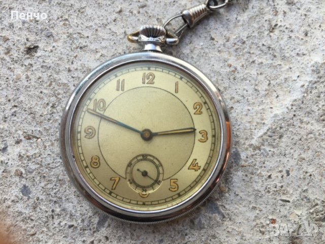 стар джобен часовник с кюстек