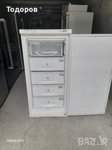 Фризер Miele F7137S, 186 L, снимка 2 - Фризери - 44560029