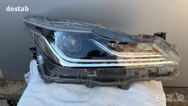 Фар за Toyota Corolla E21