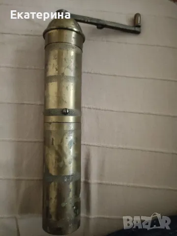 автентична ръчна медна кафемелачка, снимка 2 - Други ценни предмети - 50351004