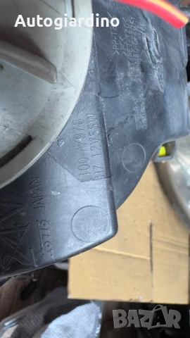 Оригинални Фарове зa Toyota Previa - 100-77978, снимка 2 - Части - 51107893