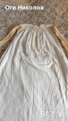 Автентична дълга  риза от народна носия, снимка 2 - Антикварни и старинни предмети - 50470517