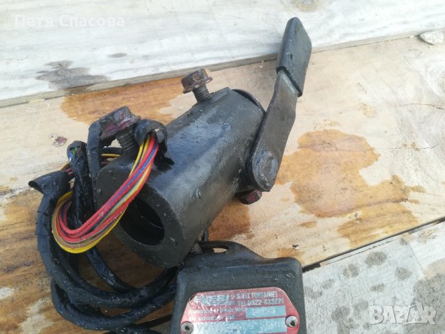 Vw Passat Wagon B3 2.0 1992 Част от теглич и конектор, снимка 4 - Части - 42766374