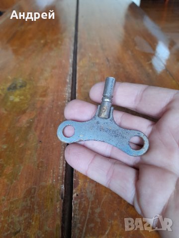 Стар ключ за навиване #5, снимка 2 - Други ценни предмети - 42908857