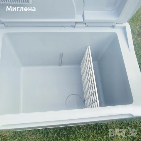 Хладилна чанта на 12 и 220 волта, снимка 4 - Хладилни чанти - 50939212