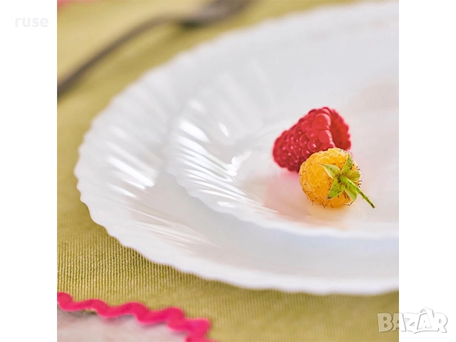 НОВИ! Сервиз за хранене Luminarc Feston 18 части, снимка 8 - Сервизи - 51851594