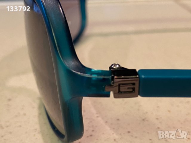 Guess-оригинални, снимка 2 - Слънчеви и диоптрични очила - 36660749