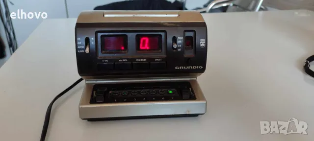 Радиочасовник Grundug 550a, снимка 4 - Радиокасетофони, транзистори - 50064324