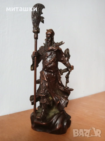 Метална статуетка древен пълководец