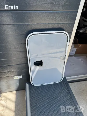 Врата за Багажното помещение за Кемпер (Залебежката се вижда на снимките), снимка 2 - Къмпинг мебели - 50240159