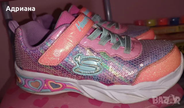 Детски светещи маратонки Skechers , снимка 3 - Детски маратонки - 55814976