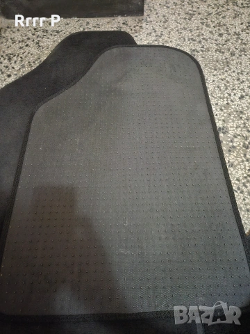 Универсални мокетени стелки за кола, снимка 3 - Аксесоари и консумативи - 54173994