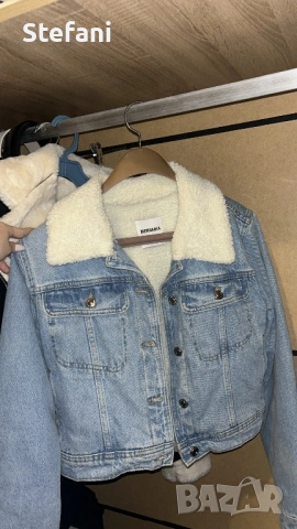 Дънкено, зимно яке Bershka, снимка 2 - Якета - 53023258