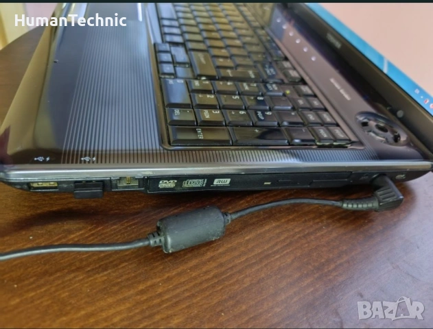 Toshiba Satellite , снимка 3 - Лаптопи за дома - 53167790