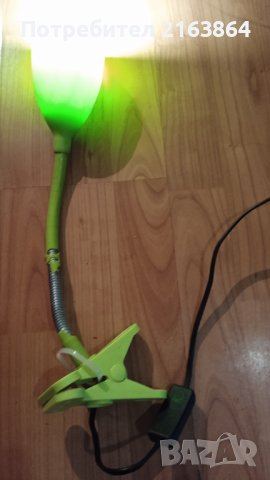 Лампa за четене с щипка, снимка 4 - Настолни лампи - 42551859