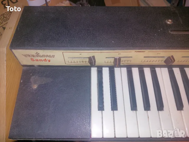 Vermona organ Sandy, снимка 2 - Синтезатори - 48217443
