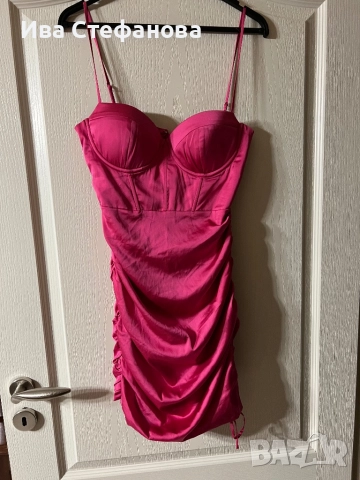Нова елегантна официална парти коктейлна розова цикламена рокля тип бюстие сатен сатенена Oh Polly, снимка 4 - Рокли - 46577015