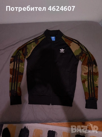 Adidas Originals черен суичър тип бомбър с ръкави в камофлаж