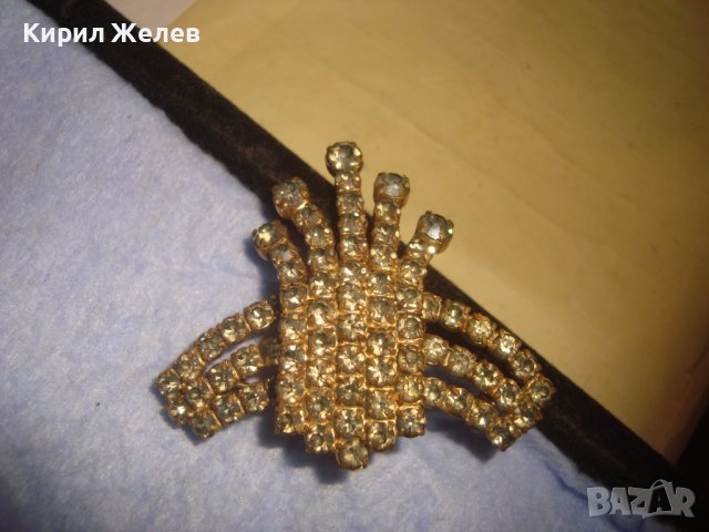 СТАРА ПОЗЛАТЕНА РЕТРО АРТ КРИСТАЛНА БРОНЗОВА БРОШКА с БОХЕМСКИ КРИСТАЛИ МАЙСТОРСКА ИЗРАБОТКА 29207, снимка 2 - Антикварни и старинни предмети - 37320273